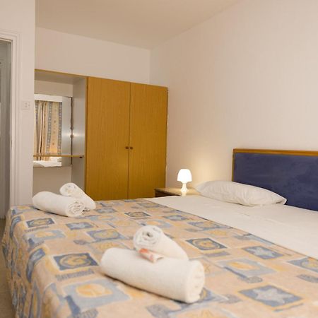 Alecos Hotel Apartments Pafos Exterior foto